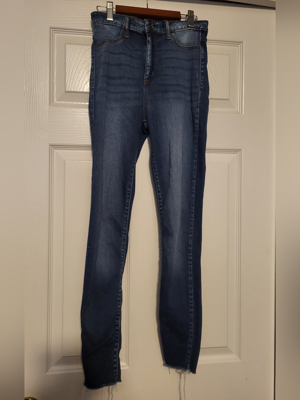 Cello Women's Skinny Jeans in Medium Blue Wash
